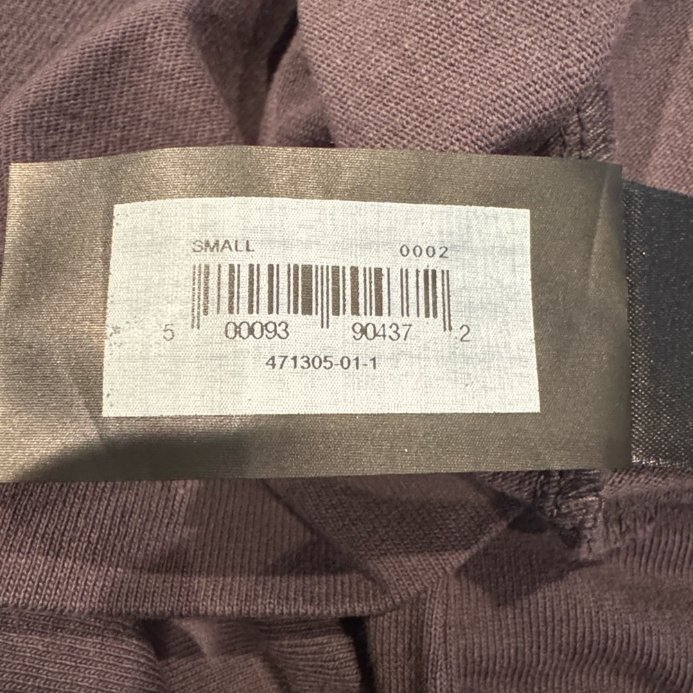 Men's Gap Yeezy Casual purple T-Shirt with black bird on back - Picture 3 of 5